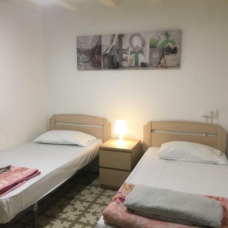 Sleeping Inn Barcellona Esterno foto