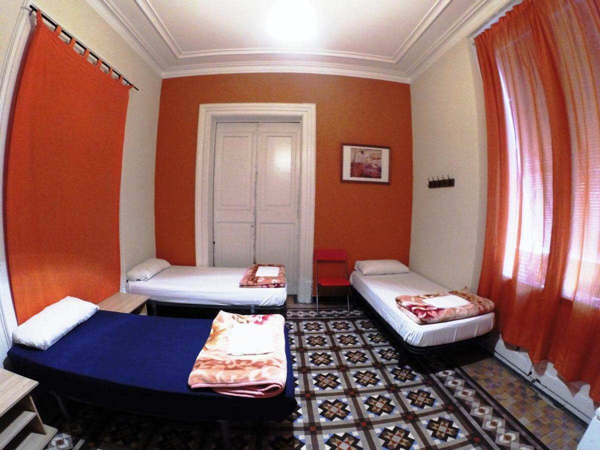Sleeping Inn Barcellona Esterno foto