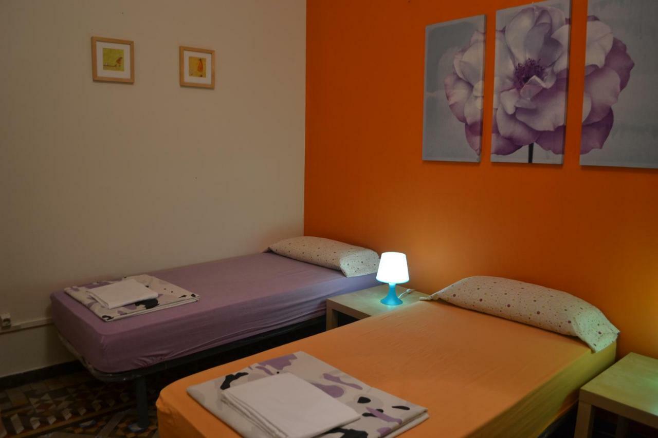 Sleeping Inn Barcellona Esterno foto