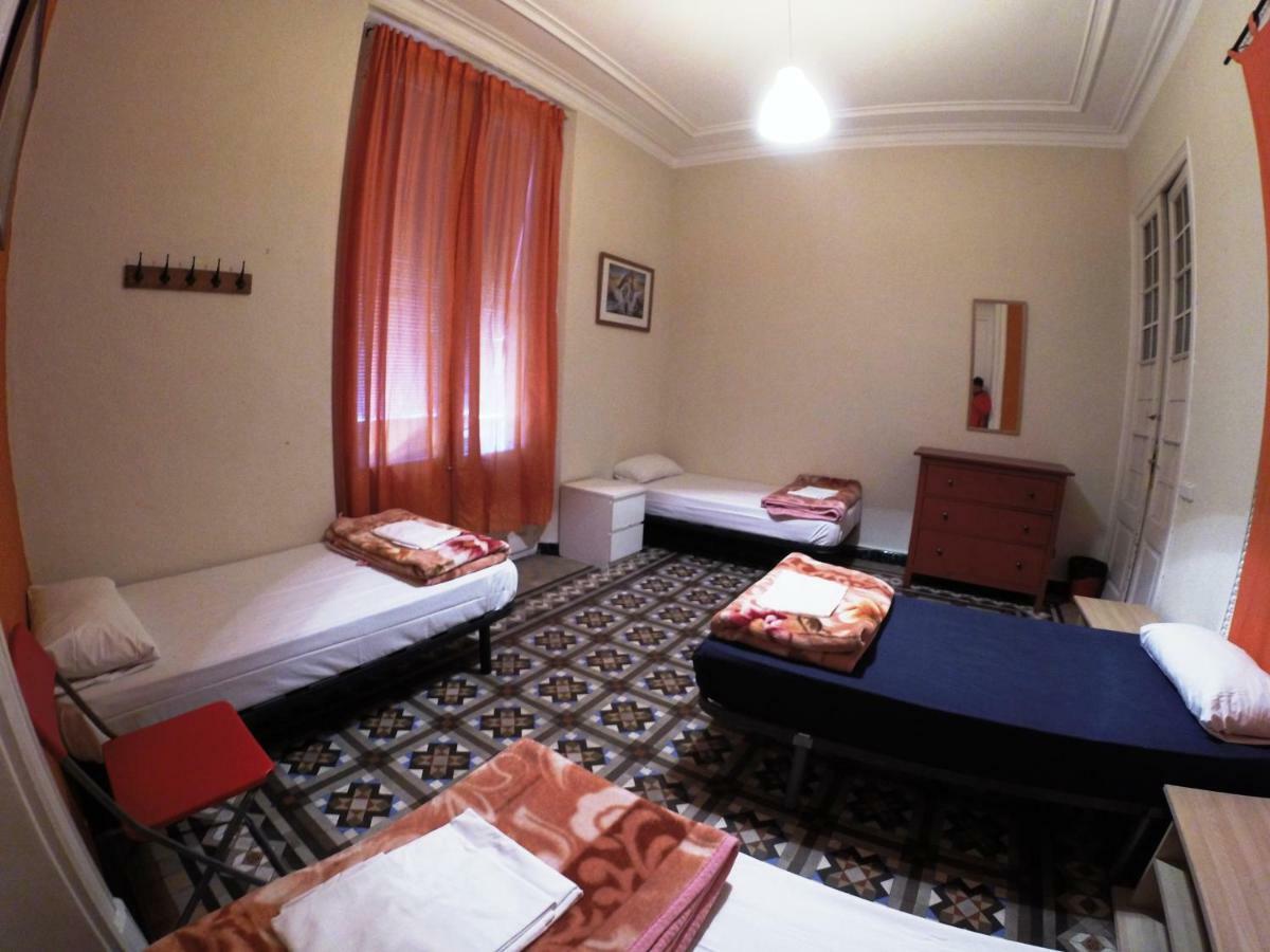 Sleeping Inn Barcellona Esterno foto