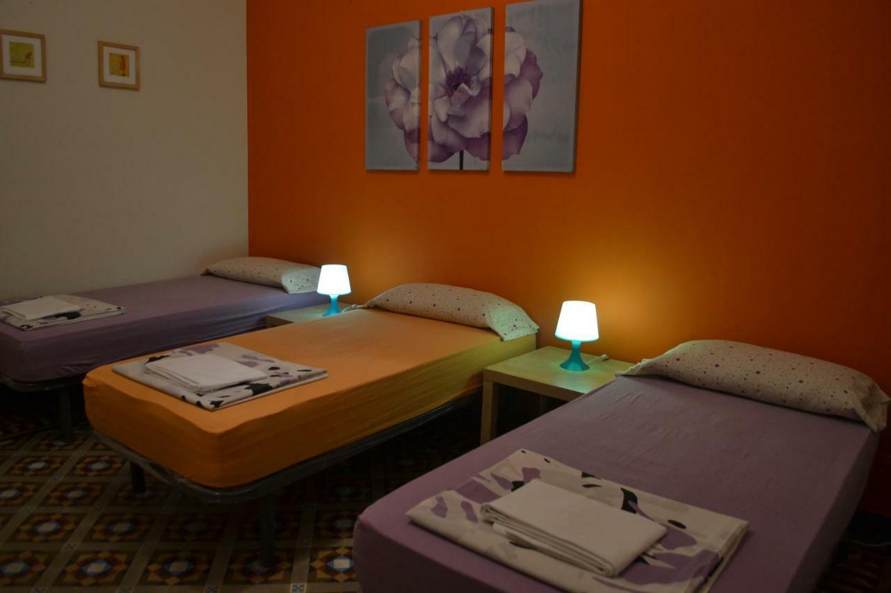 Sleeping Inn Barcellona Esterno foto