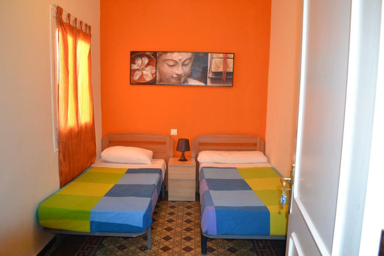 Sleeping Inn Barcellona Esterno foto