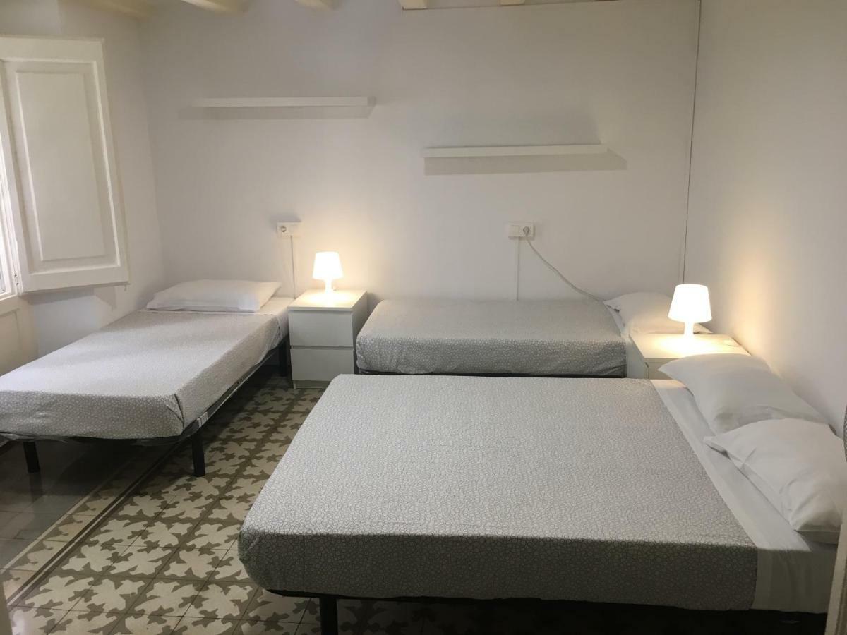 Sleeping Inn Barcellona Esterno foto