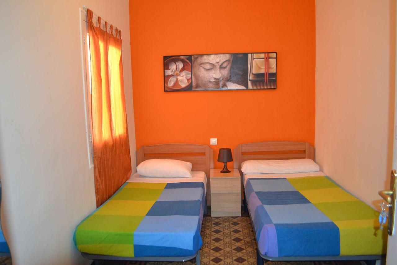 Sleeping Inn Barcellona Esterno foto
